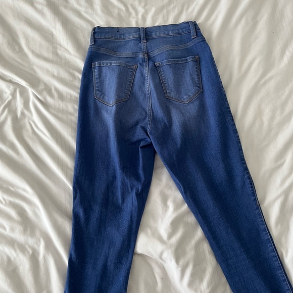 Bright blue jeans - Picture 3 of 3